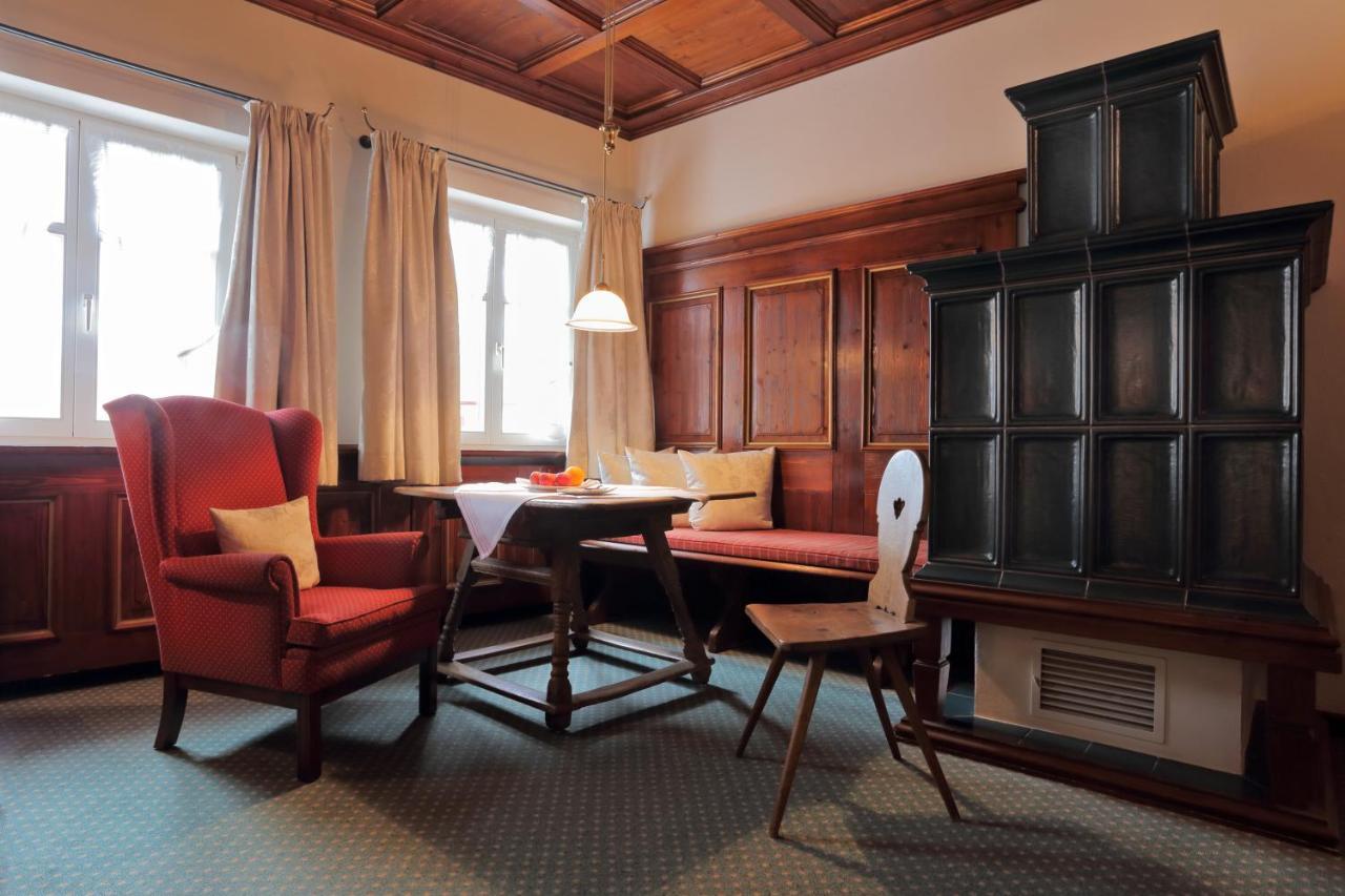 Romantik Hotel Zur Schwane Фольках Екстер'єр фото